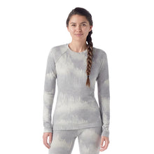 Load image into Gallery viewer, SMARTWOOL CLASSIC THERMAL MERINO BASE LAYER CREW BOXED WOMENS TOP