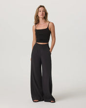 Load image into Gallery viewer, VUORI VILLA WIDELEG WOMENS PANT