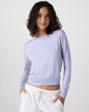 Load image into Gallery viewer, VUORI DAYDREAM CREW WOMENS SWEATSHIRT