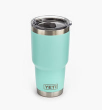 Load image into Gallery viewer, YETI RAMBLER 30OZ TUMBLER WITH MAGSLIDER LID