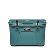Load image into Gallery viewer, YETI TUNDRA 35 HARD COOLER
