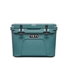 Load image into Gallery viewer, YETI TUNDRA 35 HARD COOLER