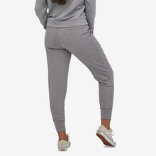 Load image into Gallery viewer, PATAGONIA AHNYA FLEECE WOMENS TRACK PANT

