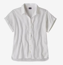Load image into Gallery viewer, PATAGONIA LIGHTWEIGHT A/C WOMENS BUTTON DOWN SHIRT
