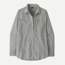 Load image into Gallery viewer, PATAGONIA LIGHTWEIGHT A/C SOLSTICE STRIPE: SMOLDER BLUE WOMENS LONG SLEEVE BUTTON DOWN SHIRT
