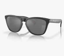 Load image into Gallery viewer, OAKLEY FROGSKINS POLARIZED SUNGLASSES
