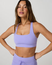 Load image into Gallery viewer, VUORI DAILY FORM BRA HYACINTH WOMENS BRA

