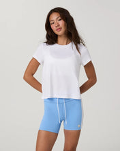 Load image into Gallery viewer, VUORI ENERGY CLASSIC TEE WHITE WOMENS T-SHIRT
