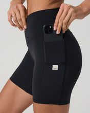 Load image into Gallery viewer, VUORI ALL THE FORM POCKET SHORT 6" BLACK WOMENS SHORTS
