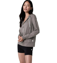 Load image into Gallery viewer, VUORI HALO PERFORMANCE 2.0 WOMENS HOODIE
