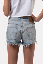 Load image into Gallery viewer, LEVIS 501 MID RISE WOMENS SHORTS
