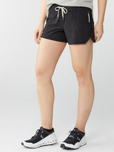 Load image into Gallery viewer, VUORI CLEMENTINE 4&quot; WOMENS SHORTS
